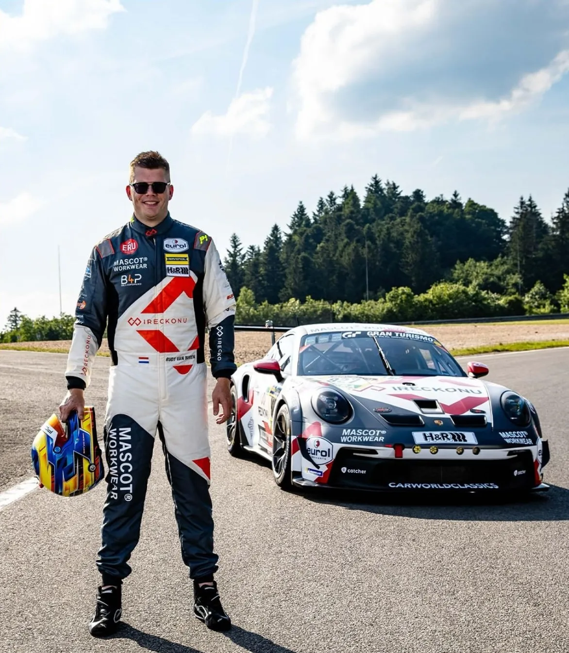 Catcher ambassador Rudy van Buren takes on the 24h Nürburgring